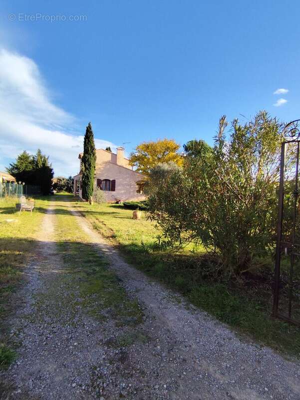 Photo 3 - Terrain à VIDAUBAN