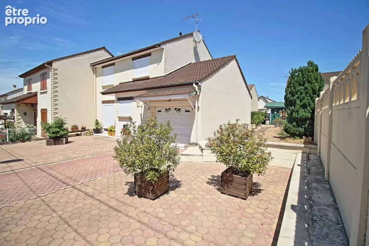 Maison à FAGNIERES