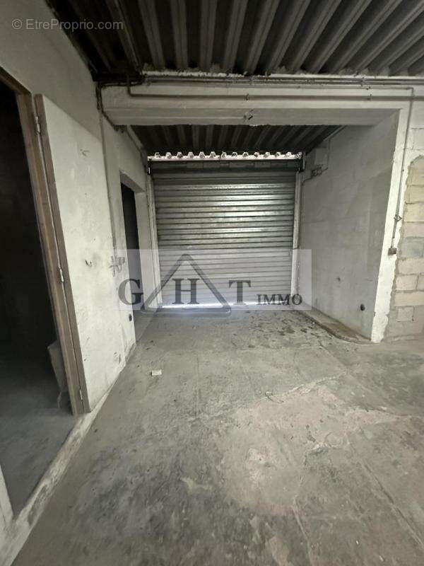 Commerce à IVRY-SUR-SEINE