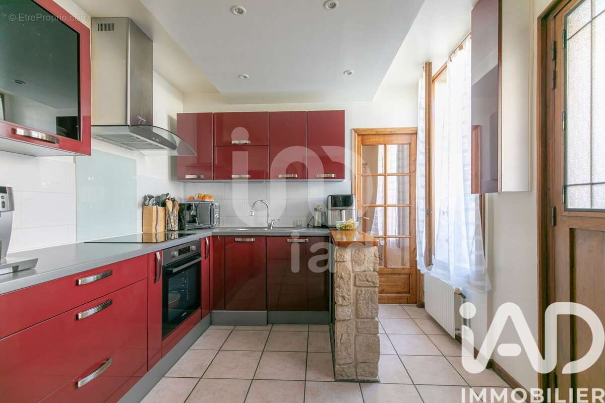 Maison 101 m² à Romainville  - photo 5
