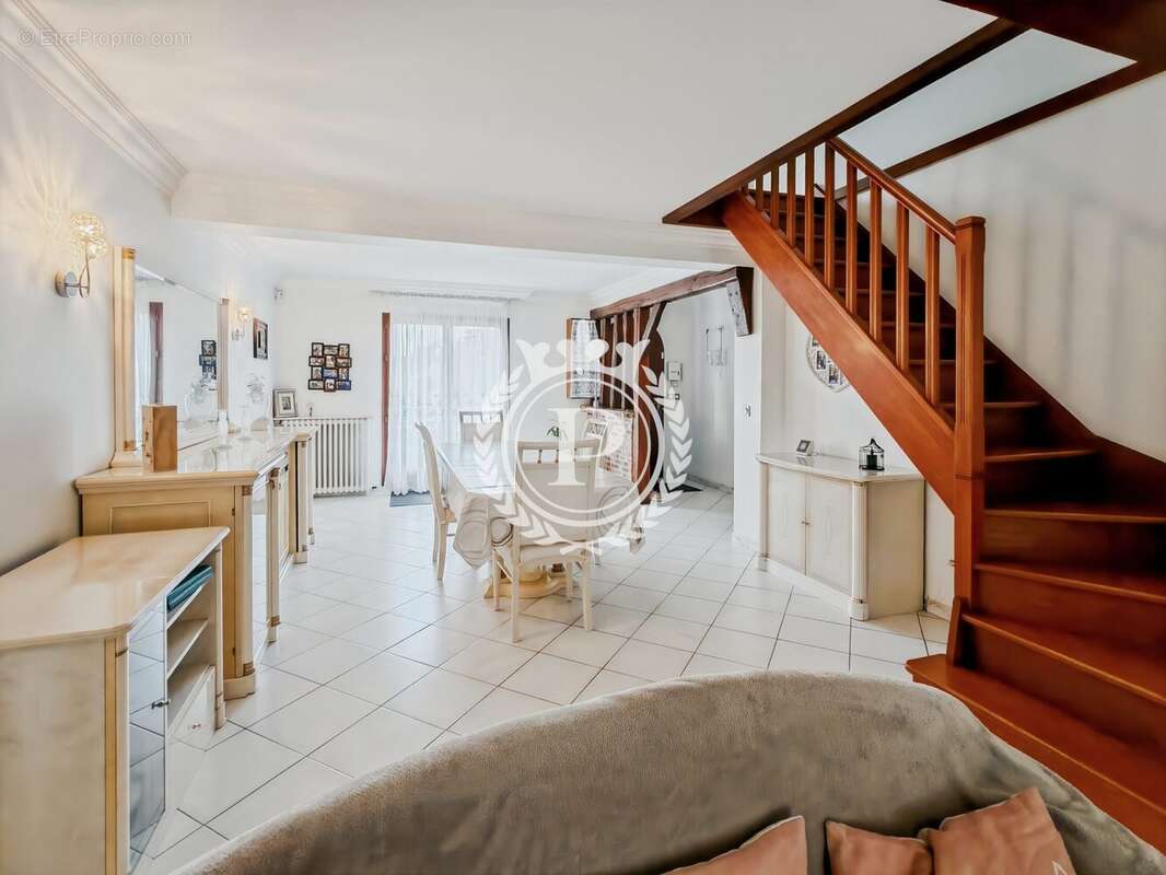 Maison à GAGNY