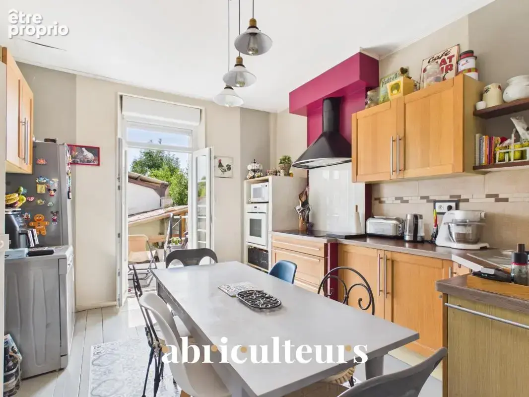 Charmante maison de ville en vente à proximité immédiate de la gare - Saintes (17100) - photo 3