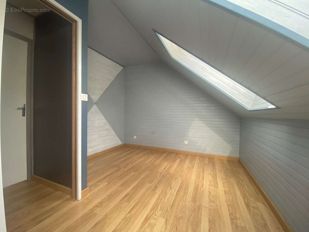 Maison à ROEZE-SUR-SARTHE