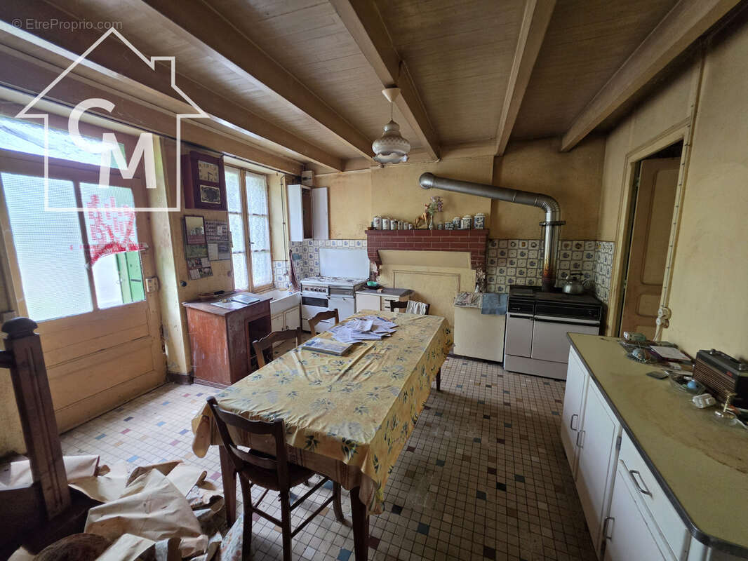 Maison à LESSAC
