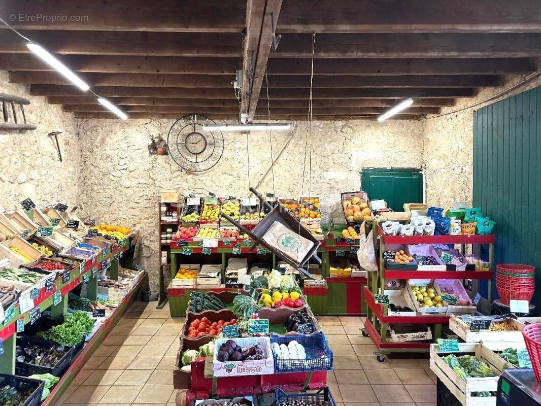 Commerce à CLAPIERS