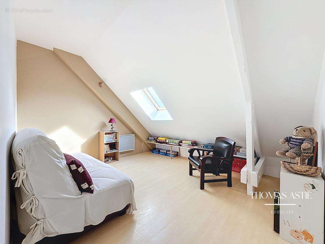 Maison à COURCHAMPS