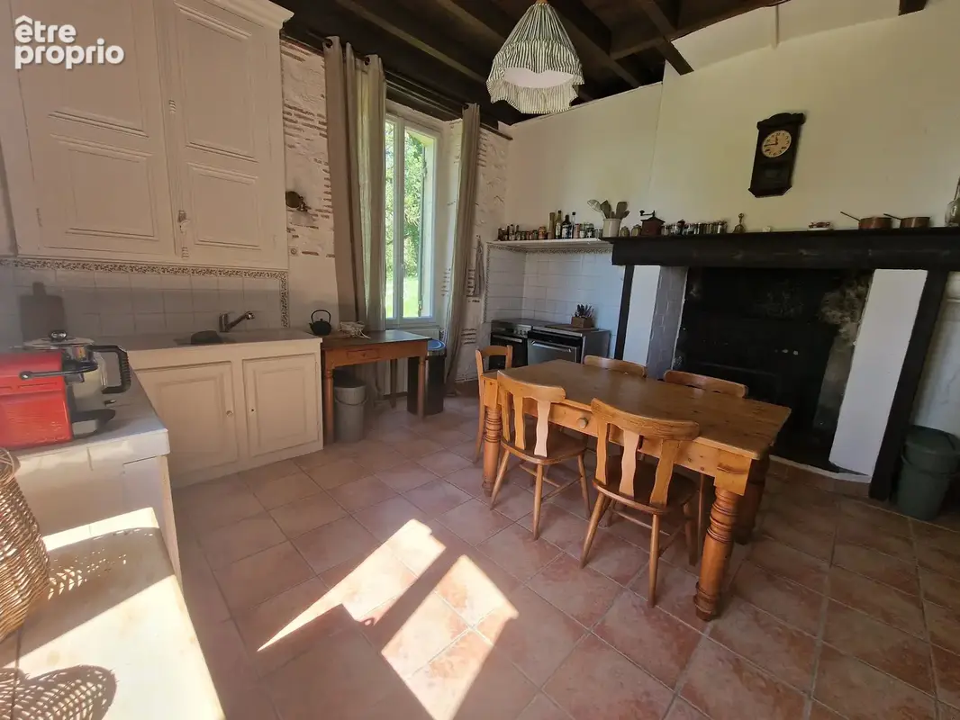 Maison de maitre à l'entrée du village - photo 2