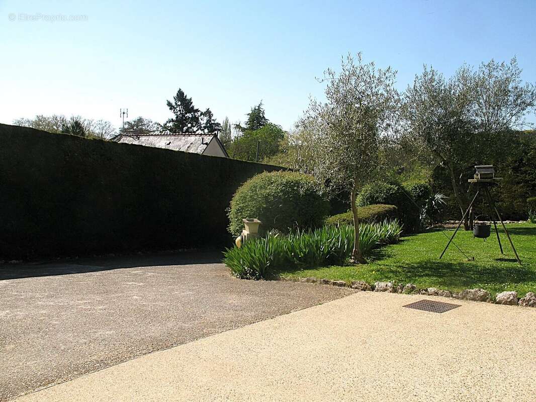 Maison à AZAY-LE-RIDEAU