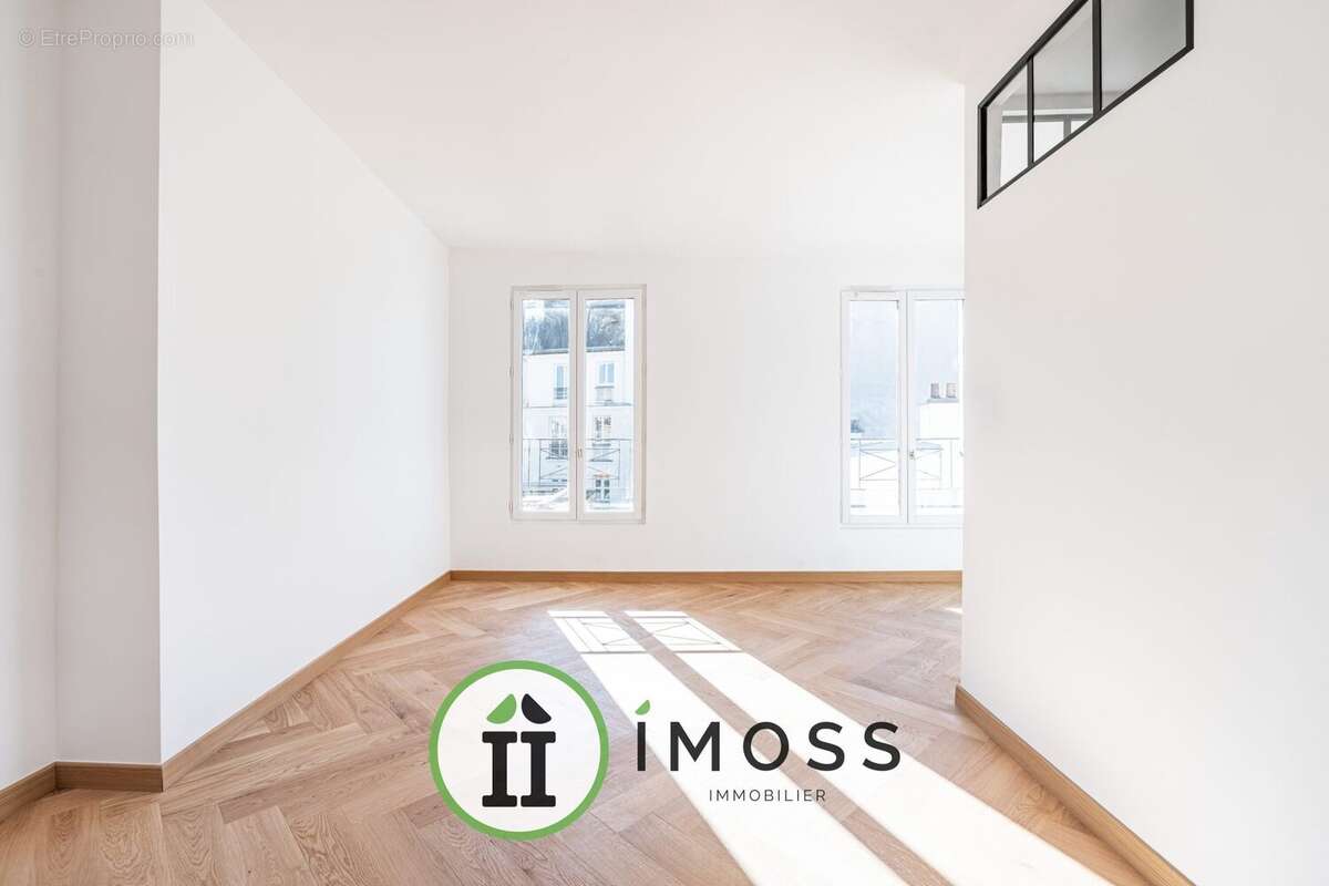 Appartement à PARIS-10E