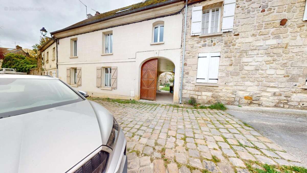 Maison à LA FERTE-MILON