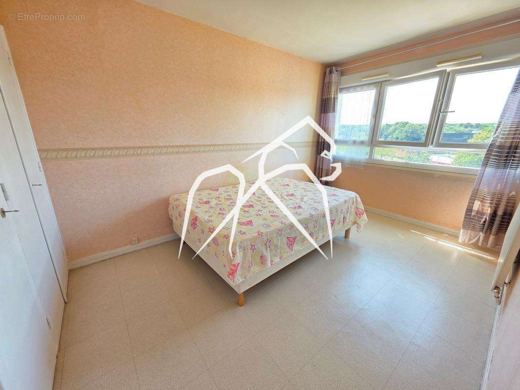 Appartement à SAINT-ETIENNE-DU-ROUVRAY