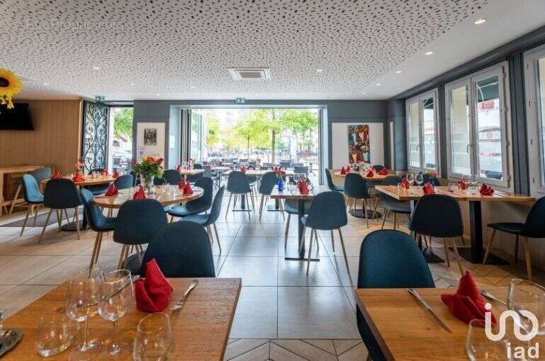 Photo 3 - Commerce à SAINT-PALAIS