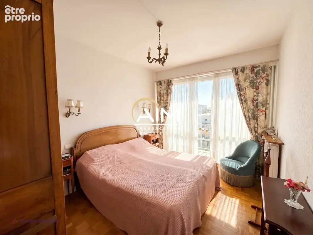 Appartement T4 avec garage à Tours - photo 4
