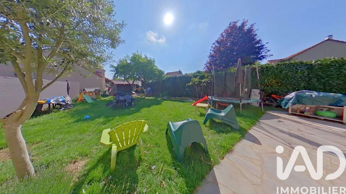 Photo 4 - Maison à LIEUSAINT