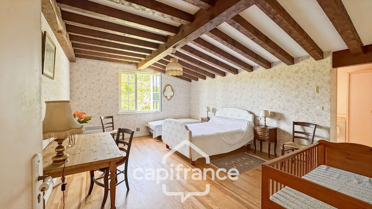 Maison de maître de caractère sur 6ha de terrain - photo 10