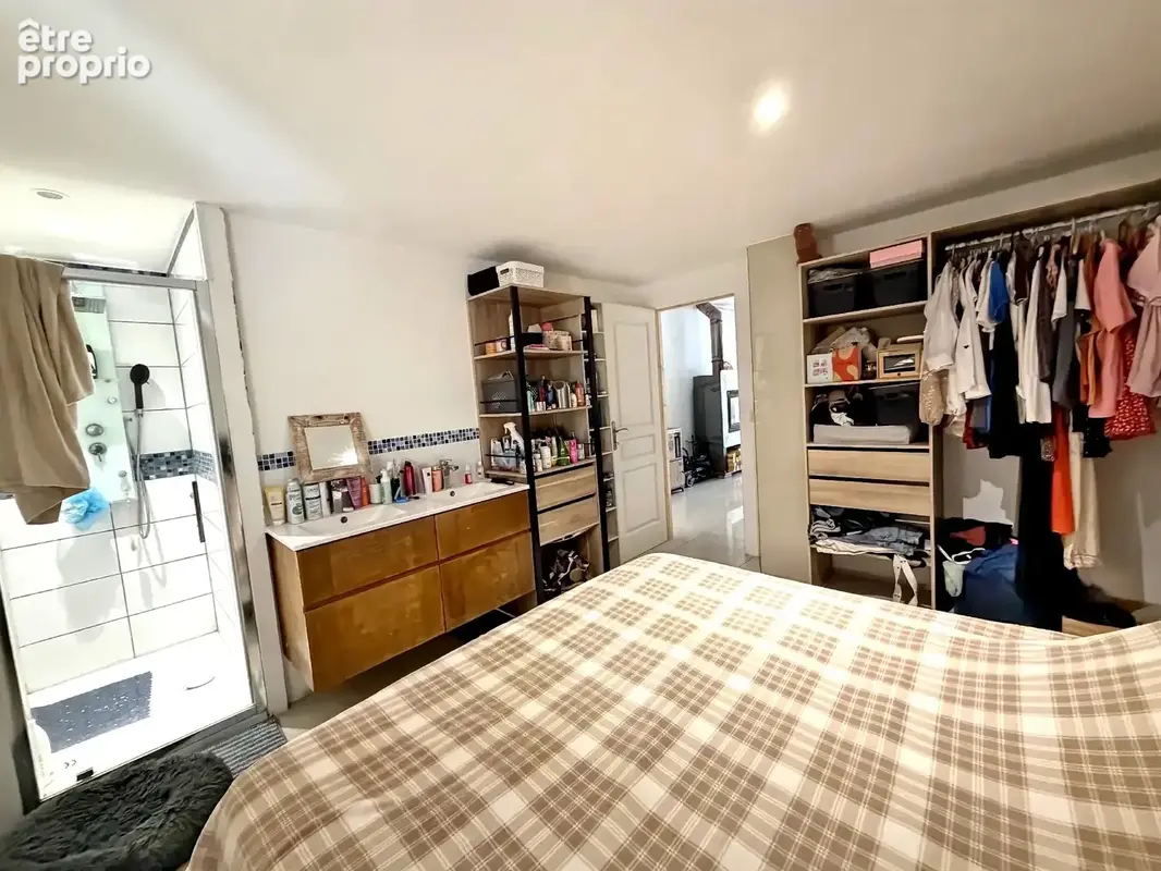 Maison de plain pied rénovée - photo 6