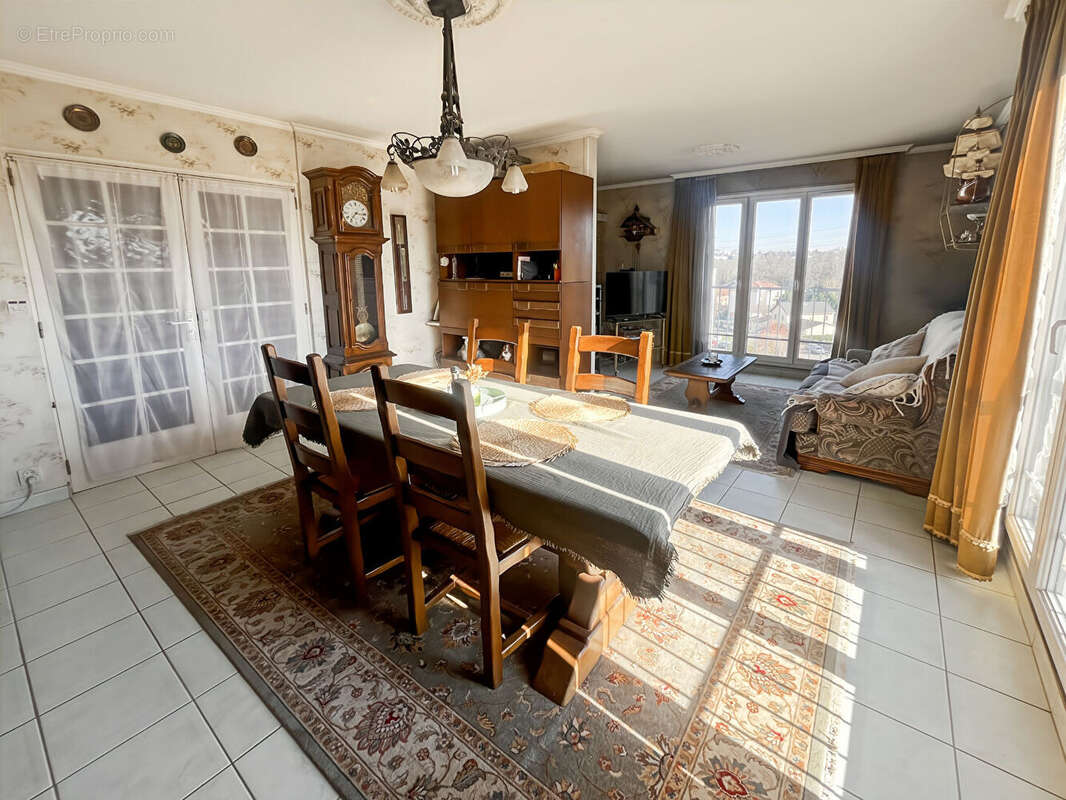 Appartement à VILLEBON-SUR-YVETTE