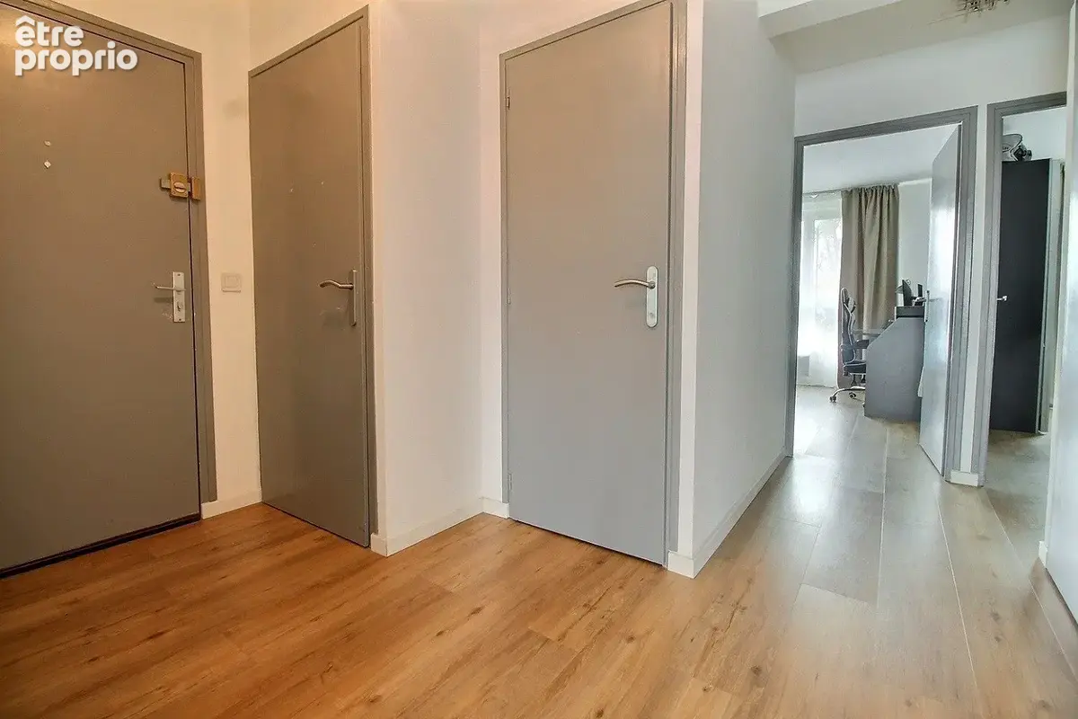 Appartement 71 m² à Armentieres  - photo 4