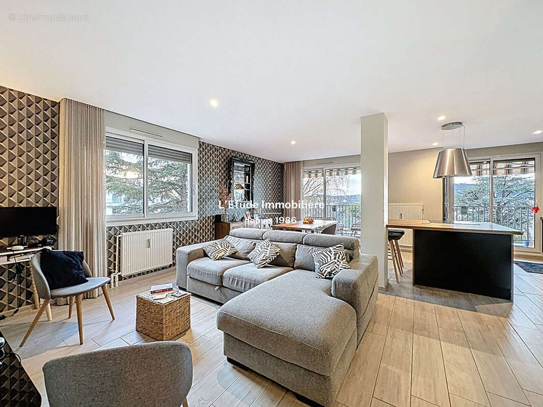 Appartement à CALUIRE-ET-CUIRE