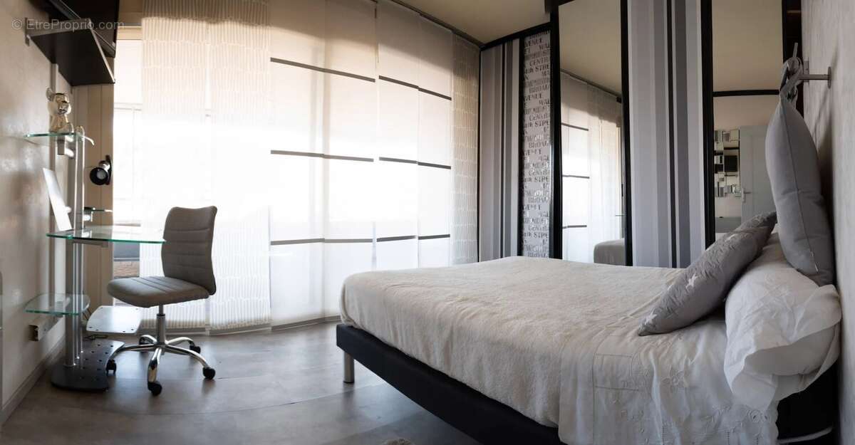 Appartement à VILLENEUVE-LOUBET