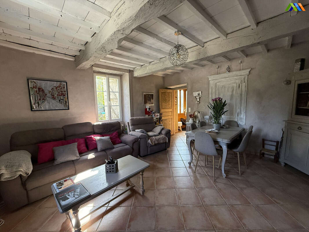 Maison 161 m² à Masseube  - photo 6