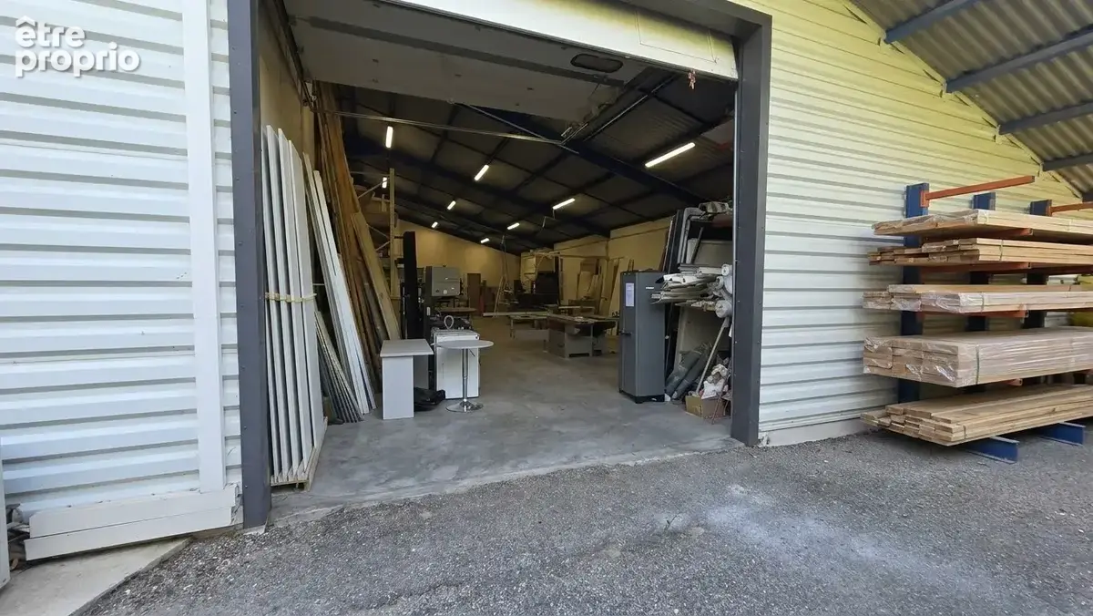 Bâtiment professionnel de 560m2 - photo 4