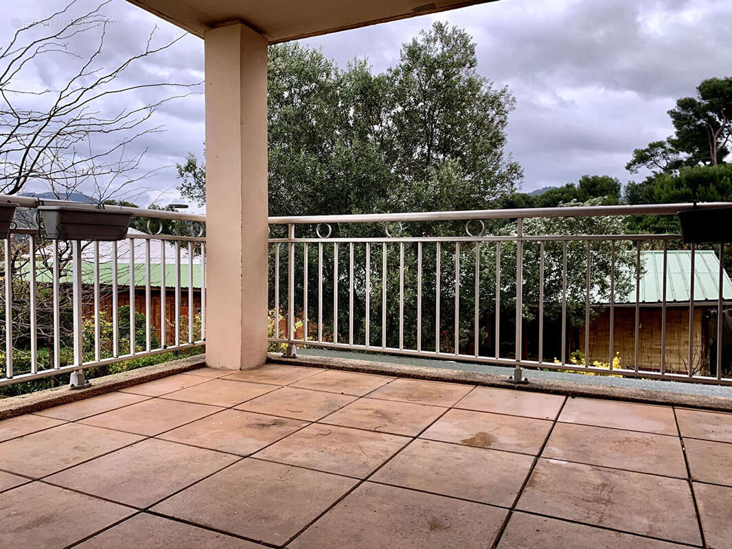 Appartement à MARSEILLE-9E