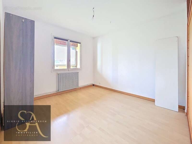 A vendre maison avec 3 chambres, un bureau, garage et jardin à Carcassonne proche des commodités - photo 14