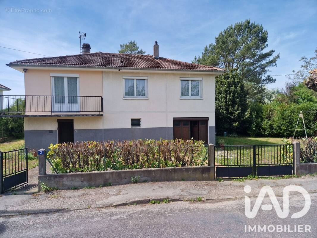 Photo 1 - Maison à EMAGNY