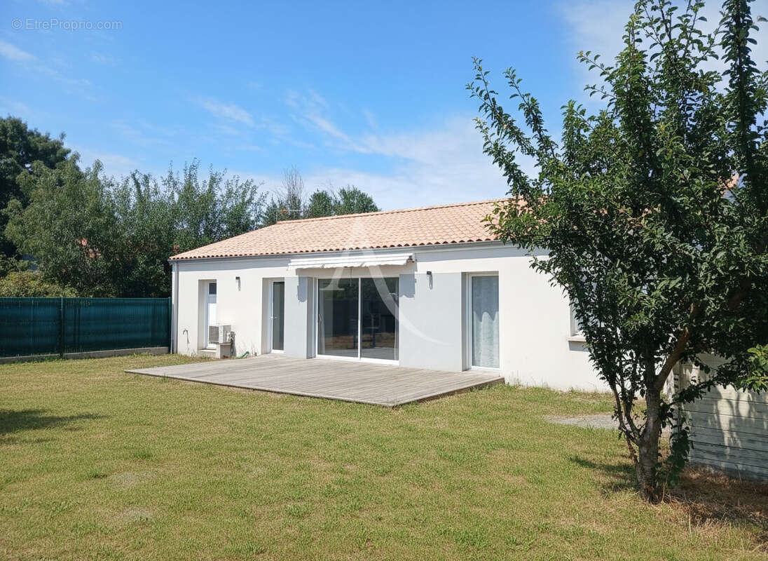 Maison à BEAUVOIR-SUR-MER