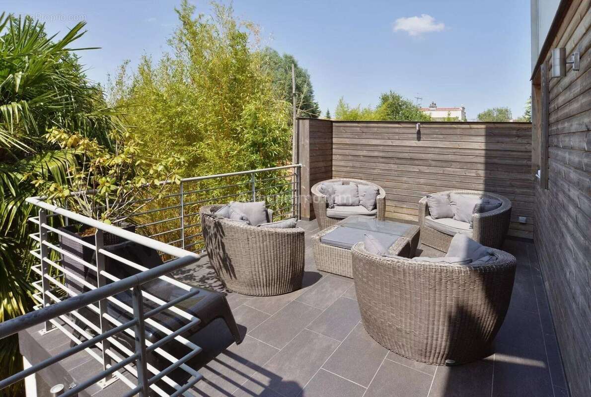 Maison à BRY-SUR-MARNE