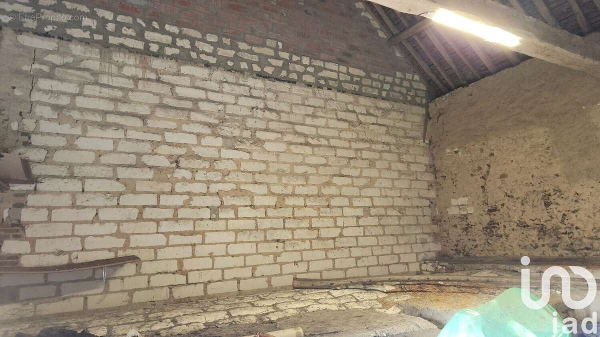 Maison 67 m² à Villeneuve-La-Dondagre  - photo 5