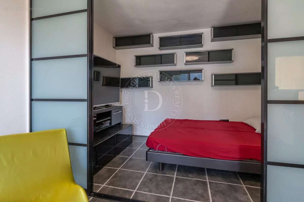 Appartement à EZE