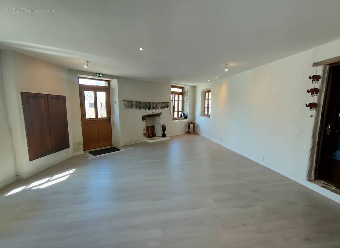 Maison à COMMANA