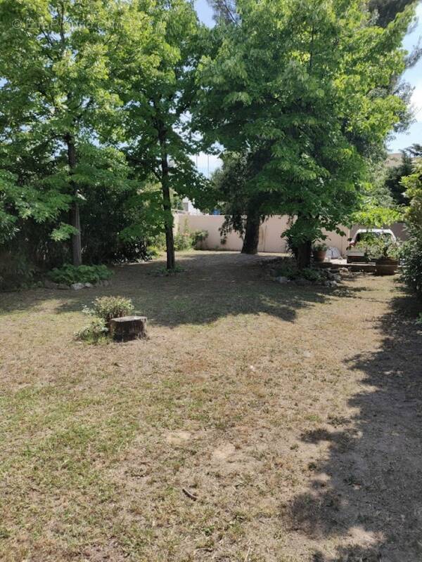 Terrain à MARSEILLE-12E