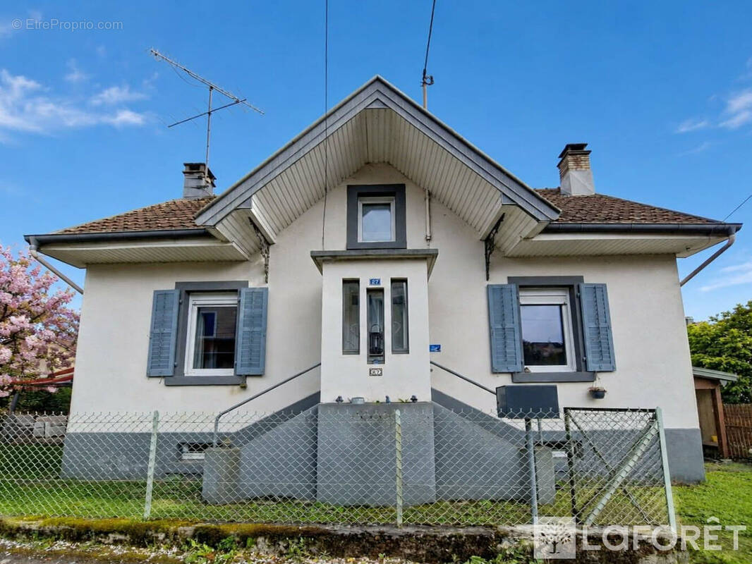 Maison à FESCHES-LE-CHATEL