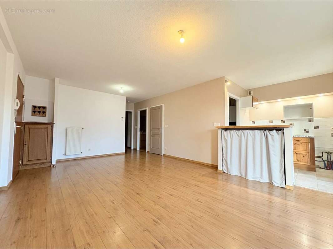 Appartement à OGY