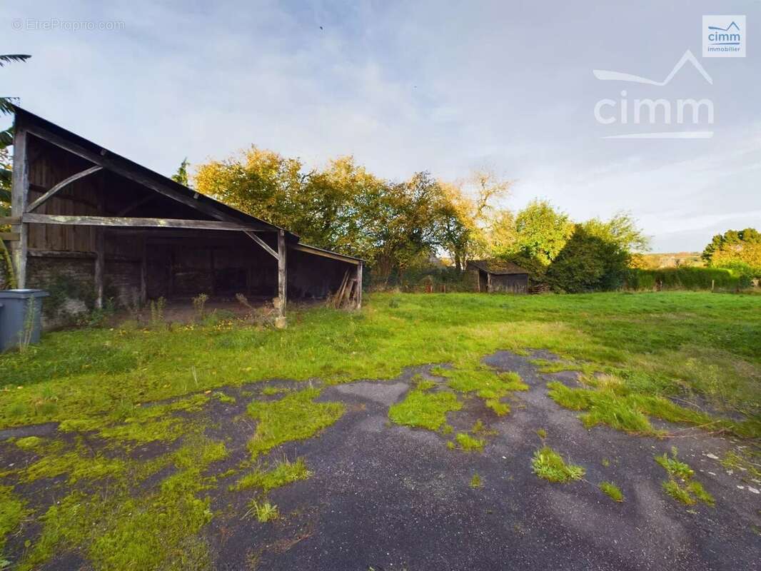 Maison à BOURG-DES-COMPTES