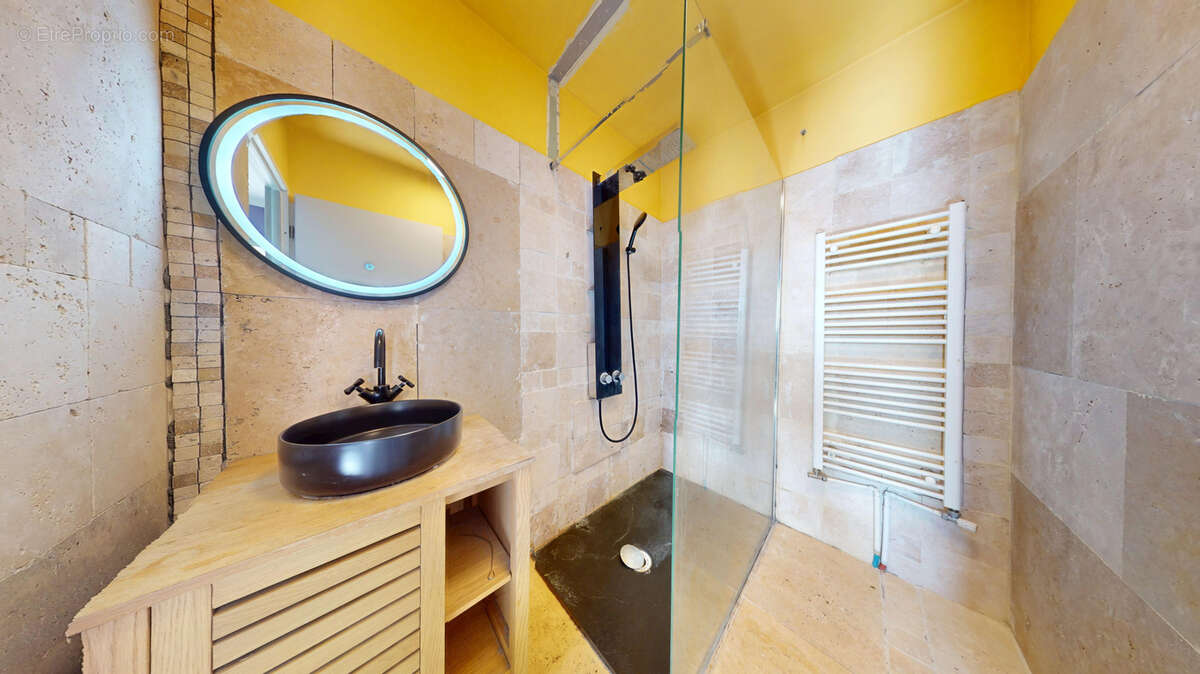 Appartement à SARTROUVILLE