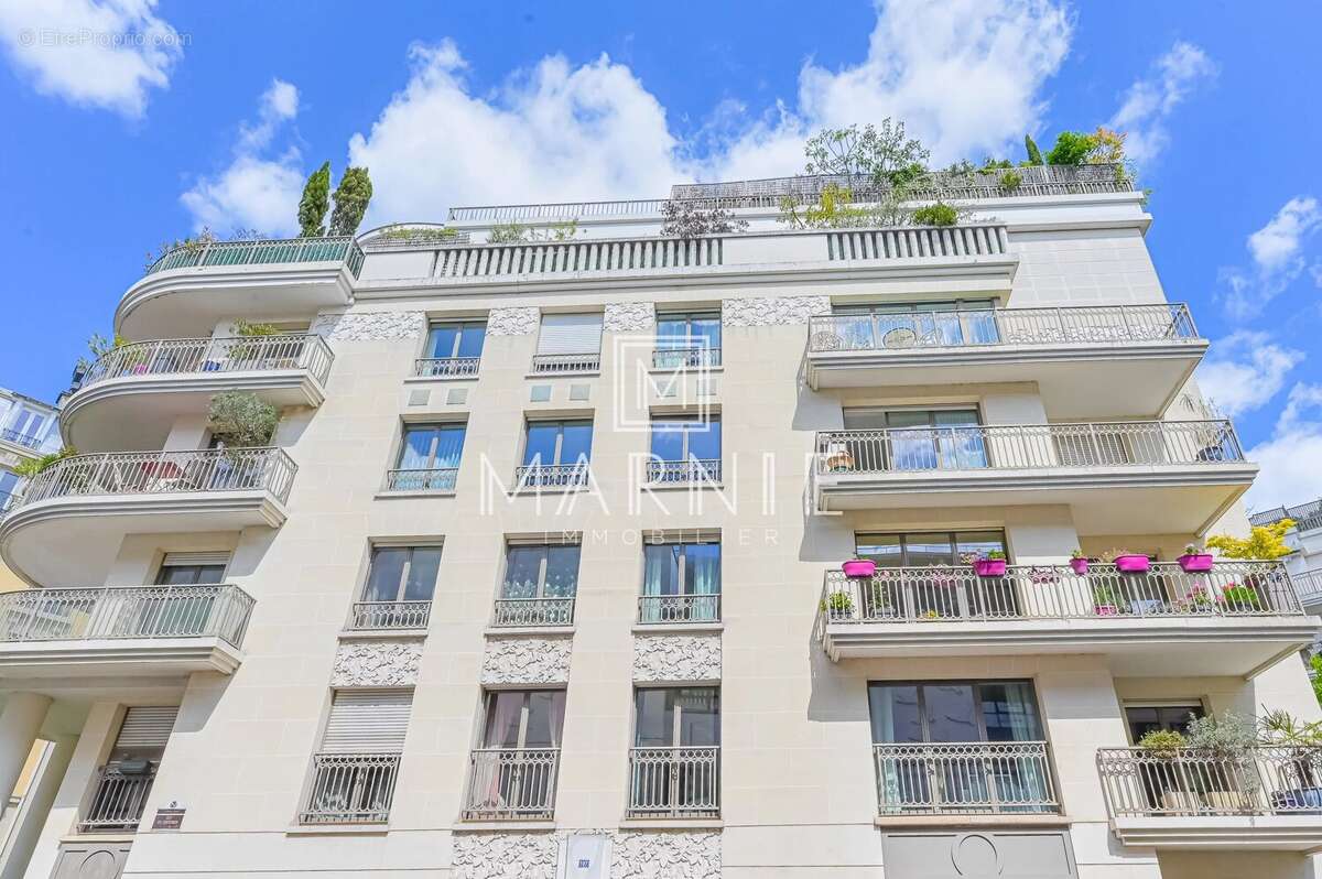Appartement à LEVALLOIS-PERRET