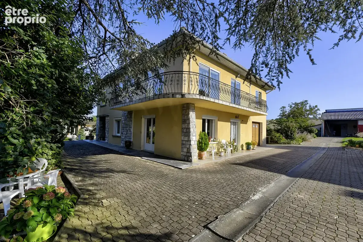 Maison Type T6 - 209m2 - Dépendance 100m2 - photo 1