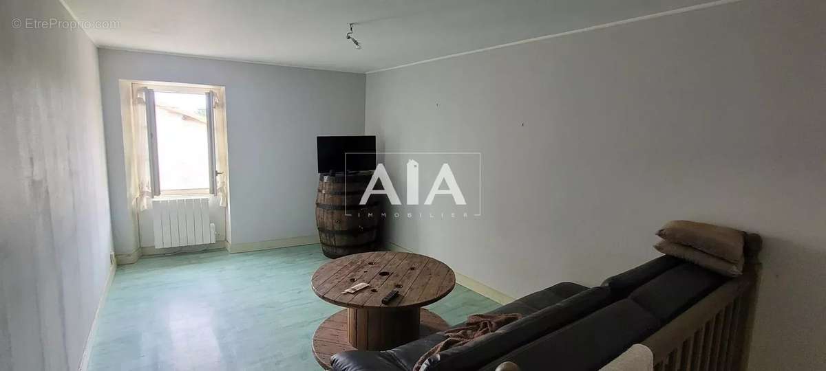 Appartement à MAINE-DE-BOIXE