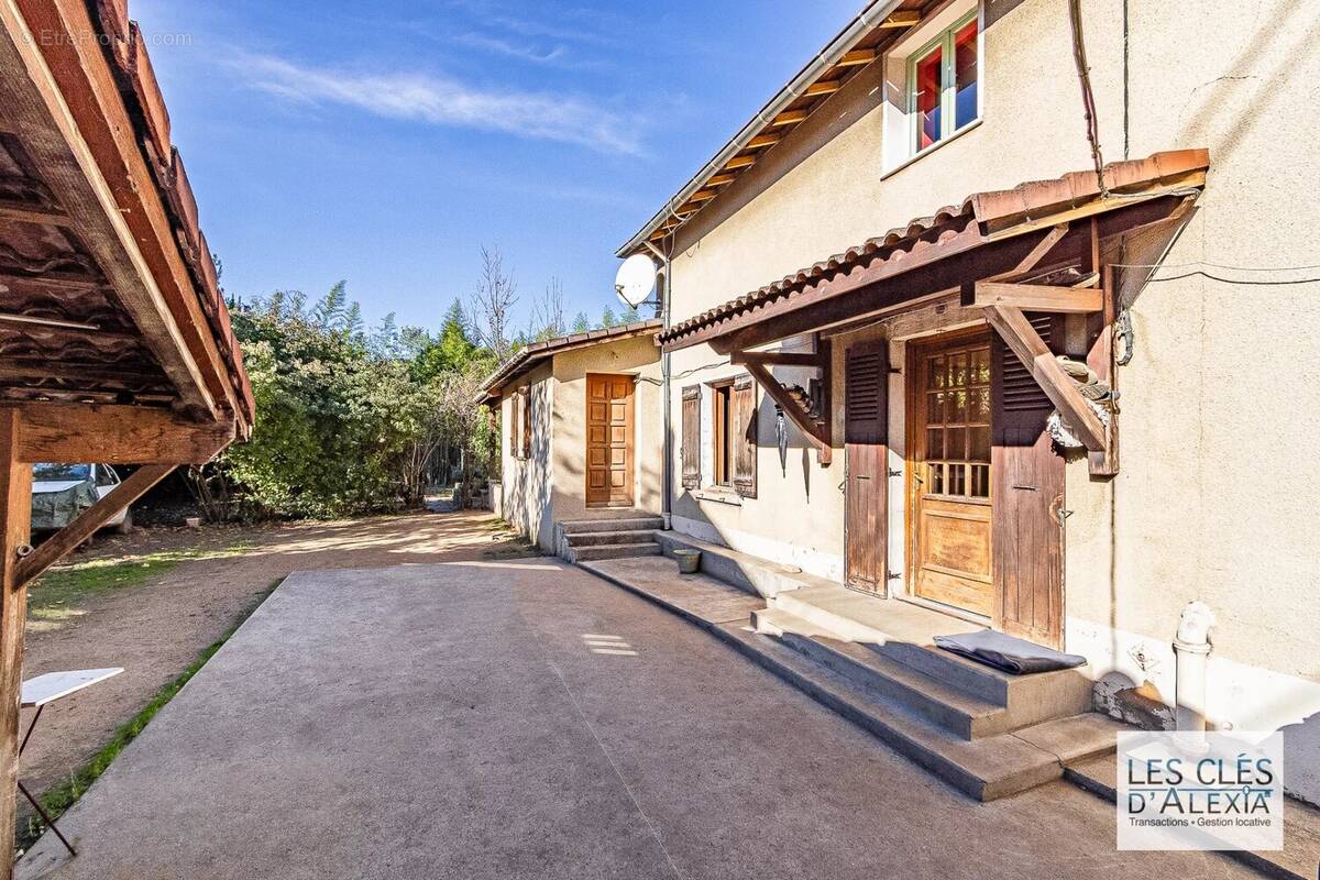 Maison à VILLEFRANCHE-SUR-SAONE