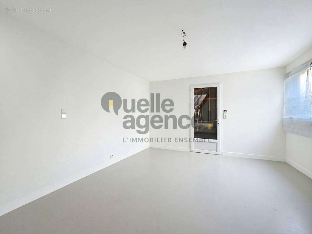 Maison à PLOUGUERNEAU