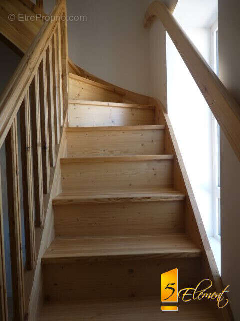 Appartement 68 m² à Chazay-D'azergues  - photo 3