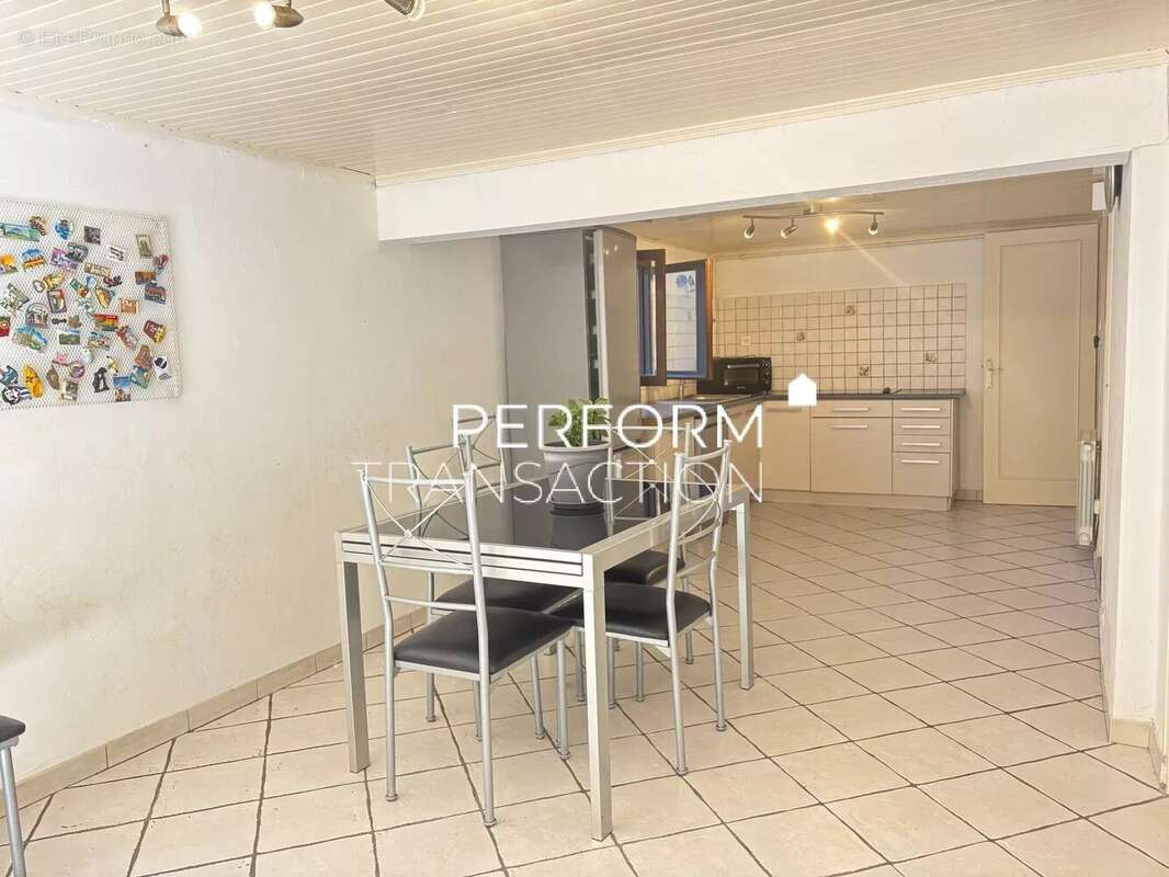 Maison à ECHIROLLES