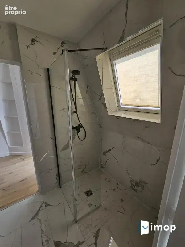 Dernier étage lumineux avec vue Sacré-Cœur – 3 pièces rénové à neuf, 53m² - photo 12