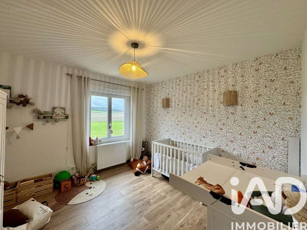 Maison 120 m² à Marigny-Marmande  - photo 6