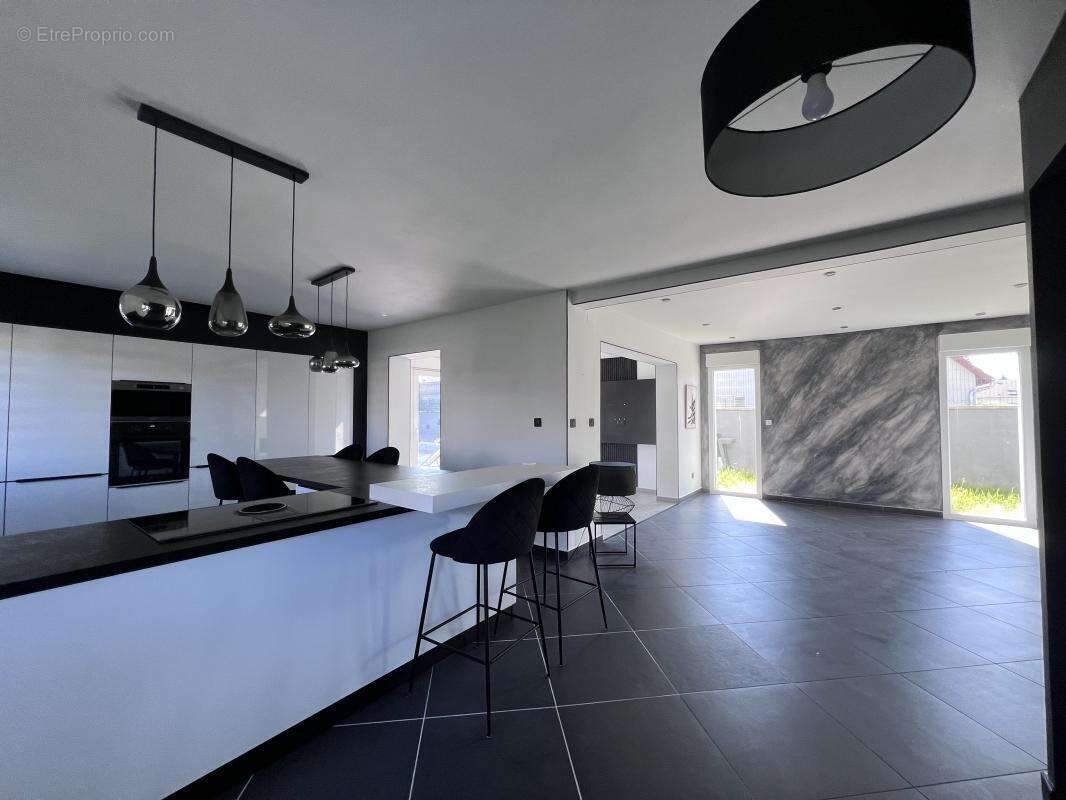 Maison à BESSONCOURT