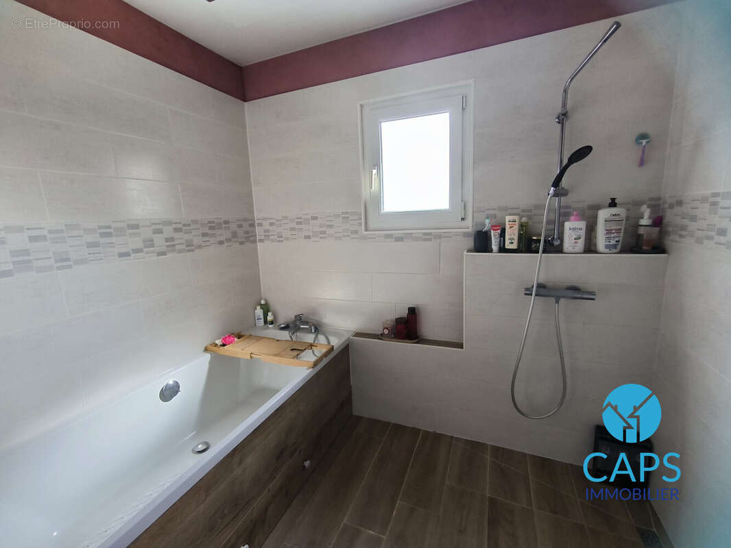 Maison 137 m² à Melleville  - photo 5